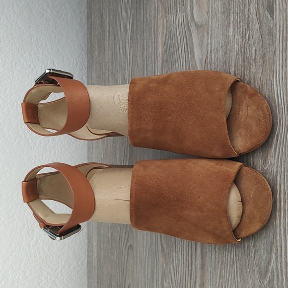 New Marc Fisher ROBE 2 Brown Genuine Suede Leather Open Toe Shoes Ankle Strap 9 - Picture 2 of 13